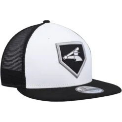 Men's Chicago White Sox New Era White/Black 2022 Clubhouse Trucker 9FIFTY Snapback Hat -CapNation Shop black chicago white sox 2022 clubhouse trucker 9fifty snapback hat ss5 p 4444272pv 3u dktgwxf8vtf1ni1k7xcbv bwpfddcj8neeieeo4fa5