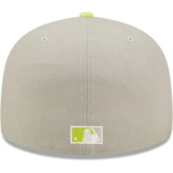 Men's Chicago White Sox New Era Gray/Green 95th Anniversary Cyber 59FIFTY Fitted Hat -CapNation Shop green chicago white sox 95th anniversary cyber 59fifty fitted hat pi4691000 altimages ff 4691824 f09330718c5c09fdee35alt4 full