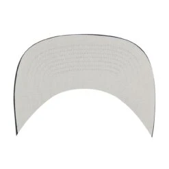 Men's New York Yankees '47 Black On Black Sure Shot Captain Snapback Hat -CapNation Shop mens 47 new york yankees black on black sure shot captain snapback hat ss5 p 200021585pv 5u ni83ka3sjfvqkbreocccv dx230kieovmrevfrn0y3