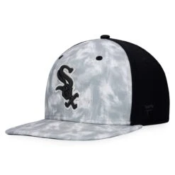 Men's Chicago White Sox Majestic Gray Smoke Dye Snapback Hat