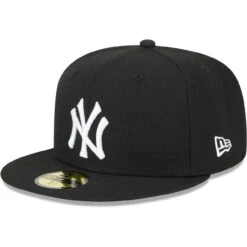 Men's New York Yankees New Era Black Sidepatch 59FIFTY Fitted Hat -CapNation Shop mens new era black new york yankees sidepatch 59fifty fitted hat ss5 p 200000174pv 3u h9b6bumrwgnvukin40eov rej0mnxcf2glawvnbabl