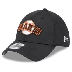 Men's San Francisco Giants New Era Black 2023 Clubhouse 39THIRTY Flex Hat