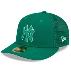 Men's New York Yankees New Era Green 2022 St. Patrick's Day Low Profile 59FIFTY Fitted Hat