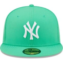 Men's New York Yankees New Era Green Logo 59FIFTY Fitted Hat -CapNation Shop mens new era green new york yankees logo 59fifty fitted hat pi4690000 altimages ff 4690365 90747dfeebc3aa90866falt2 full
