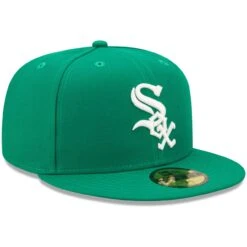 Men's Chicago White Sox New Era Kelly Green White Logo 59FIFTY Fitted Hat -CapNation Shop mens new era kelly green chicago white sox white logo 59fifty fitted hat pi4709000 altimages ff 4709300 6d0dbf79bc135f860c19alt3 full