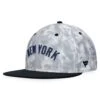 Men's New York Yankees Fanatics Branded Black/White Smoke Dye Fitted Hat -CapNation Shop white new york yankees smoke dye fitted hat ss5 p 4914497pv 1u m9ew6527f92d5xvdltwhv yorgghlxrirwpj5pnv6e