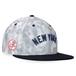Men's New York Yankees Fanatics Branded Black/White Smoke Dye Fitted Hat -CapNation Shop white new york yankees smoke dye fitted hat ss5 p 4914497pv 3u m9ew6527f92d5xvdltwhv hfpboxhaaxpiex0jrrvt