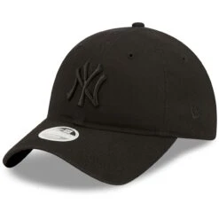 Women's New York Yankees New Era Black On Black Core Classic II 9TWENTY Adjustable Hat