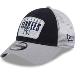 Youth New York Yankees New Era Navy Patch Trucker 9FORTY Snapback Hat